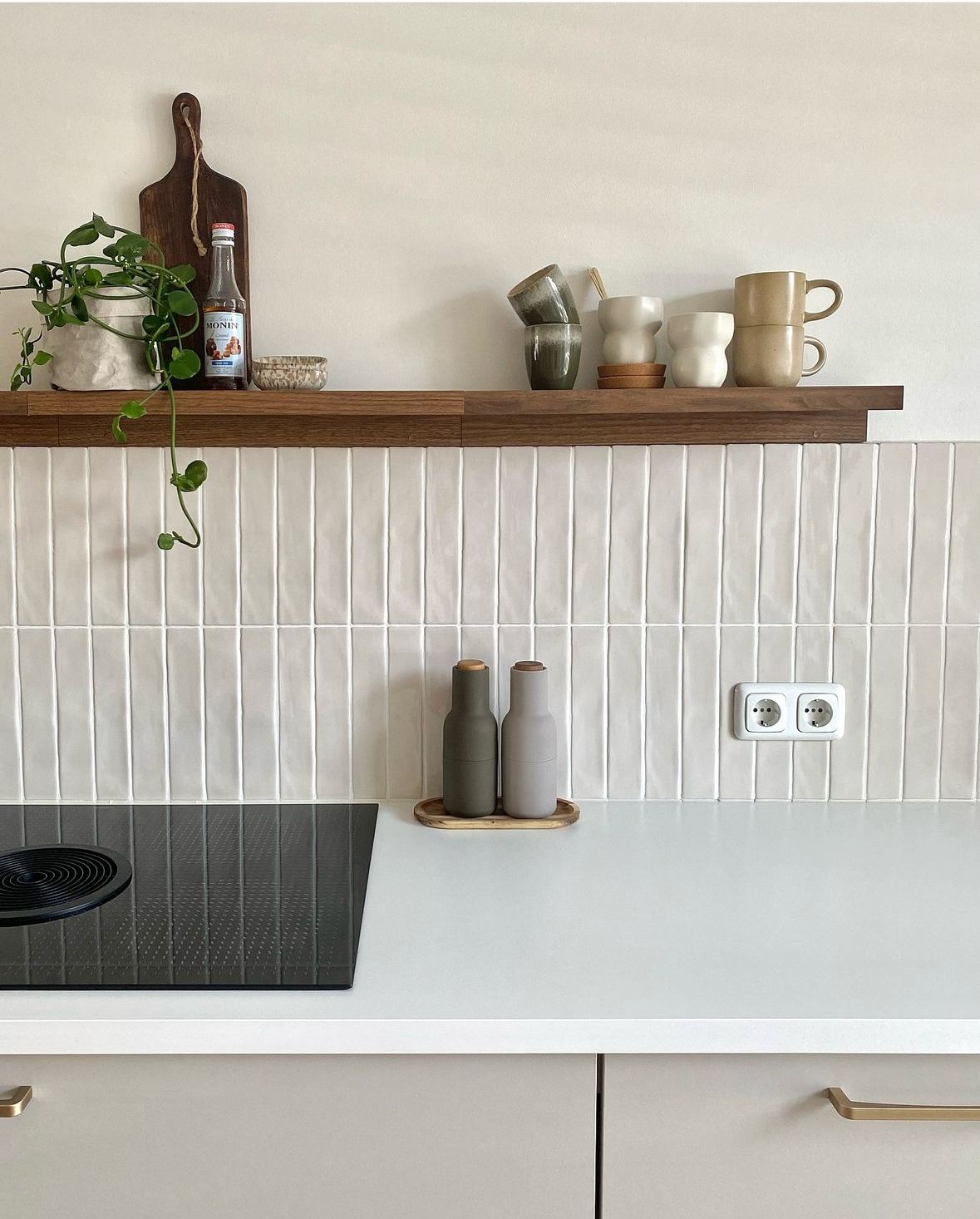 DIY Wall Art Solution: Shutters and Stars